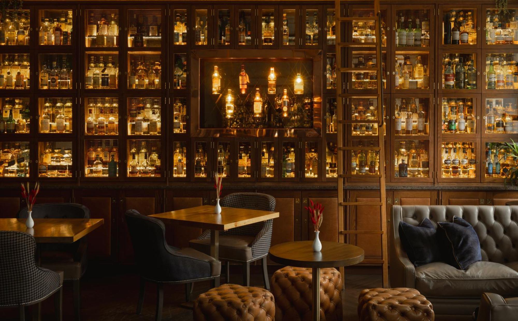 The Station Hotel Rothes Екстер'єр фото